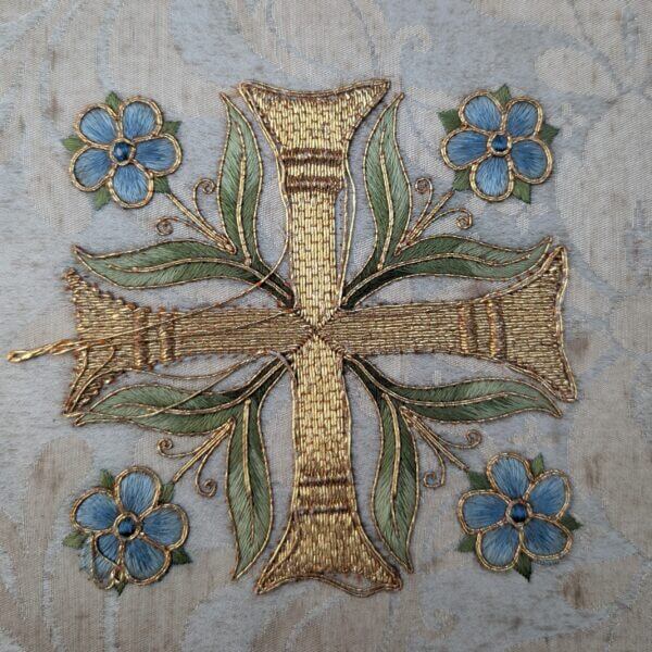 Burse and Veil With Beautiful Crosses And Forget-Me-Nots for Spares