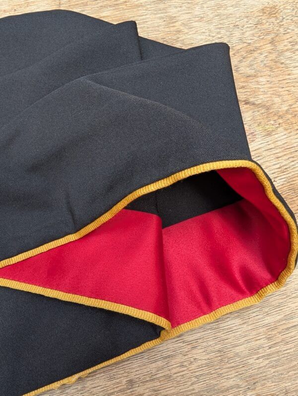University Academic Hood for a BA (Bachelor)