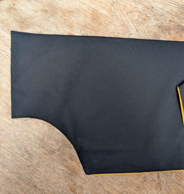 University Academic Hood for a BA (Bachelor)