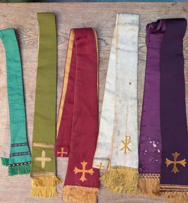 Five Assorted Grade B Vintage Stoles