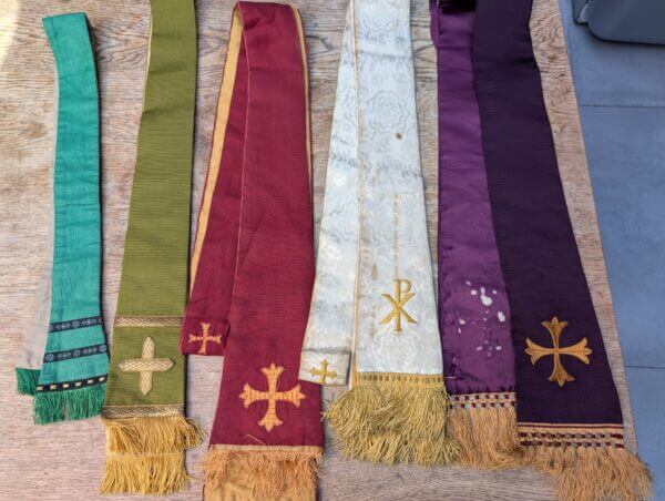 Five Assorted Grade B Vintage Stoles