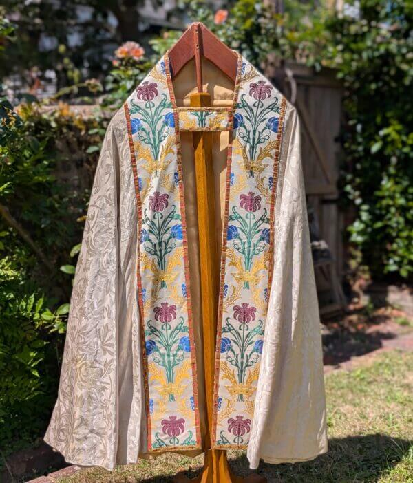 Excellent Fine Ornate Red Gold & Ivory Cope