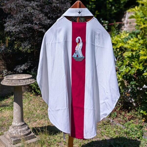 1970's Vintage Pelican Chasuble with Stole