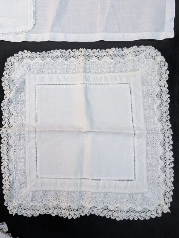 Communion Linen #3 - 3 Chalice Palls 4 Corporals 1 Purificator Spare Lace