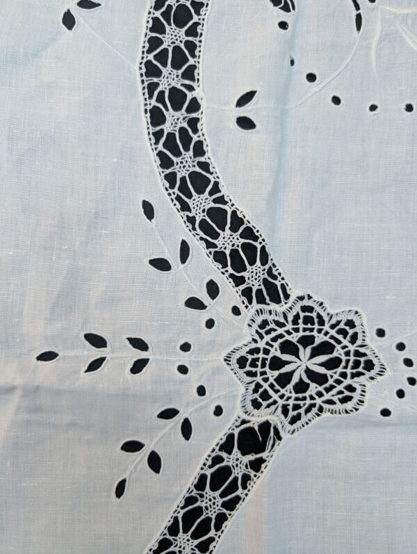 Communion Linen #7 - Beautiful Linen & Cotton Lace Altar Table Cloth Fair Linen