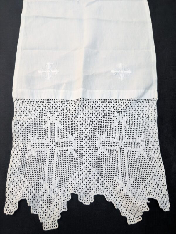 Communion Linen #9 - Very Fine Embroidered Lace Altar Table Runner Cloth Fair Linen plus 2 other Good Quality Cloths