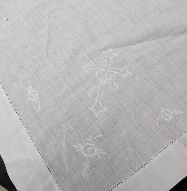 Communion Linen #12 - 2 Communion Linen Set Embroidered Bags plus 6 Corporals