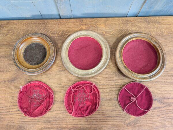 Antique Turned Oak Collection Plates from St James, Rhossdu