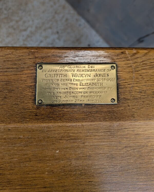 1960's Gothic Oak Prie Dieu Prayer Desk from St James Rhossdu