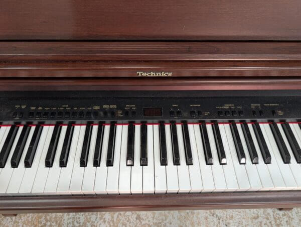 Fully Functioning Technics SX-PX334 Polyphonic Keyboard Electronic Organ Piano