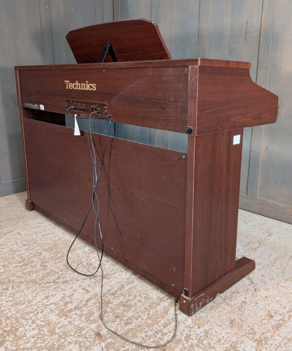 Fully Functioning Technics SX-PX334 Polyphonic Keyboard Electronic Organ Piano