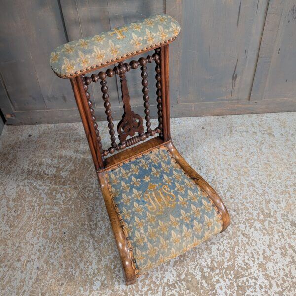 Beautiful 1870's Walnut French Prie Dieu Prayer Chair