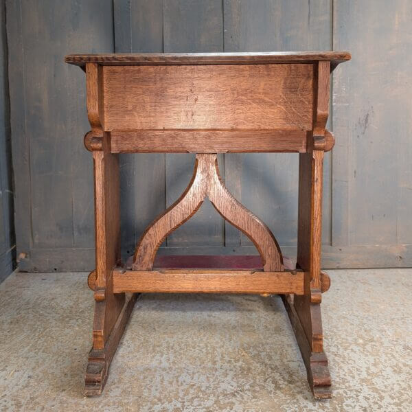 Handsome 1930's Vintage Oak Double Stretcher Simple Gothic Prayer Desk Prie Dieu from Oxford Oratory
