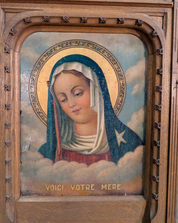 'Here is your Mother' Antique Oak Framed Centrepiece with Oil Painting of the Holy Virgin