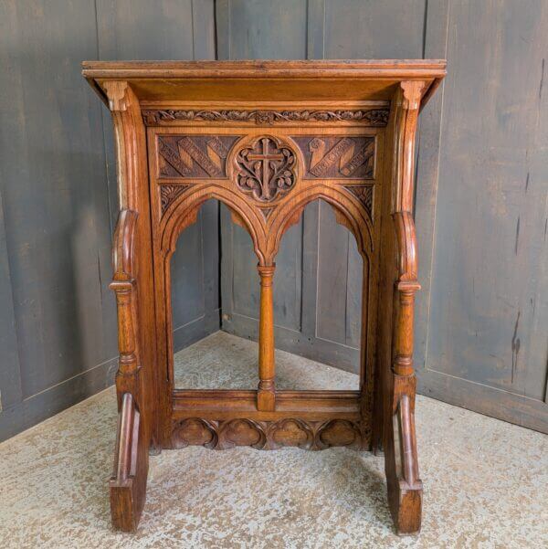 Excellent Carved Gothic Oak Antique Church Lectern Reading Desk Ambo