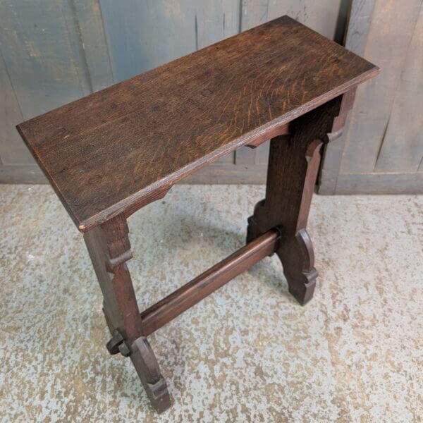 Solid Well Made & Attractive Dark Oak Credence Table from St Faith's Brentford