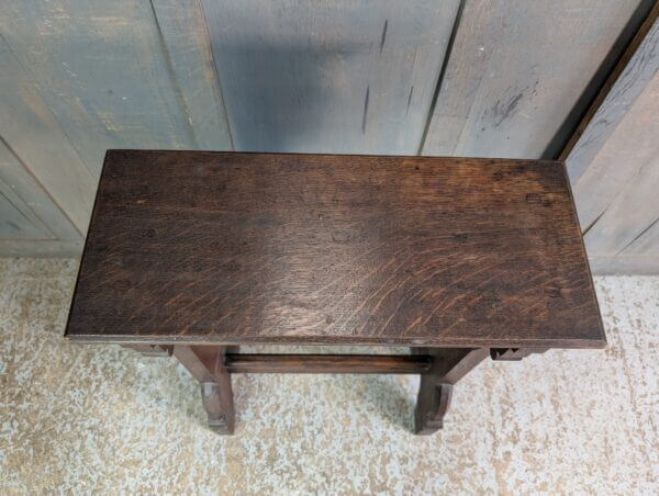 Solid Well Made & Attractive Dark Oak Credence Table from St Faith's Brentford