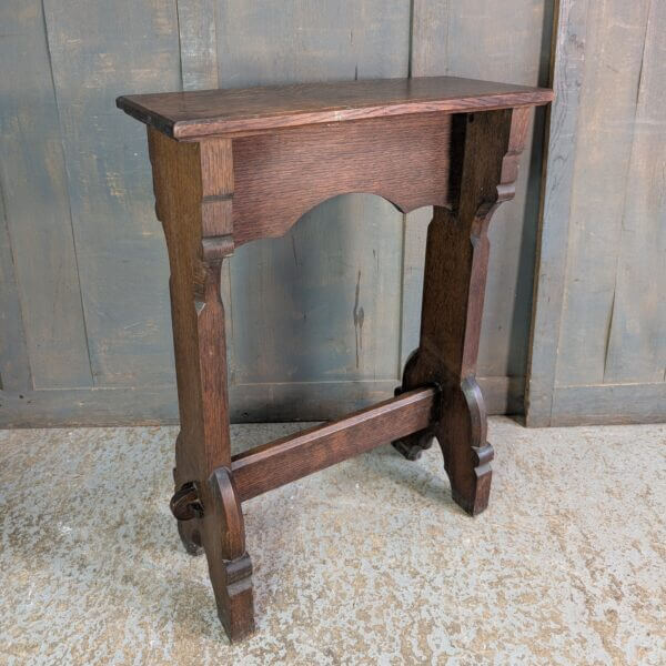 Solid Well Made & Attractive Dark Oak Credence Table from St Faith's Brentford