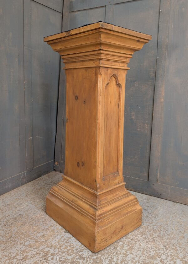 Larger Size Simple Gothic Pine Statue Plinth