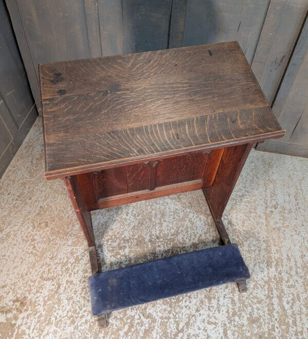 Vintage Late Gothic Oak Double Sided Large Prayer Desk Prie Dieu from Ilford