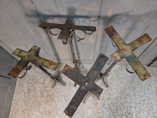 Four Victorian Cast Iron Upstands from a Prayer Rail