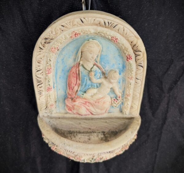 Small Italian Della Robbia Style Heavy Resin Piscina Holywater Font Stoop