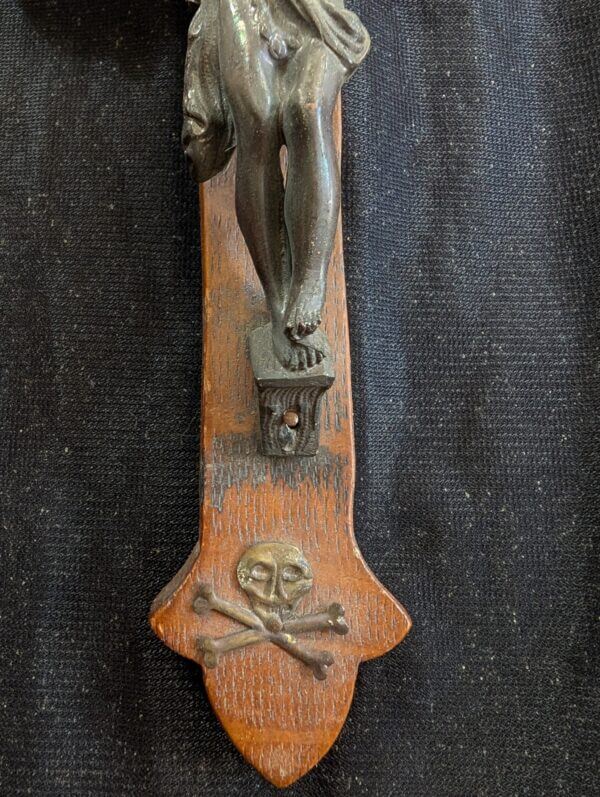 Antique Gothic French Small Crucifix with Skull and Crossbones