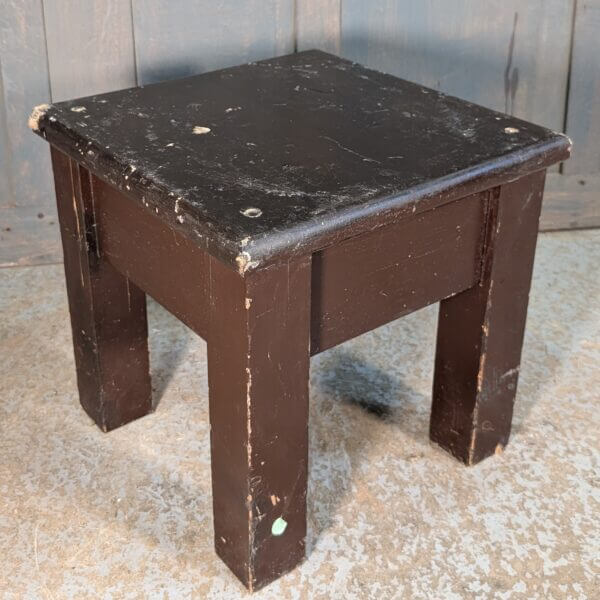 Heavy Pine Chunky Statue Stand