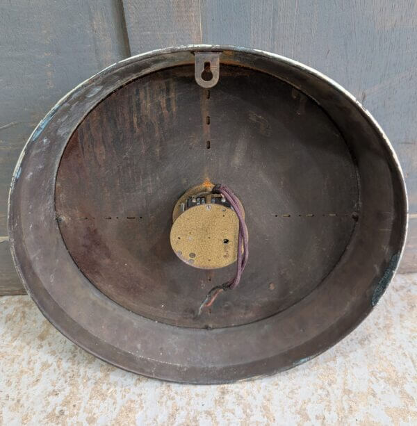1930's Vintage Clock 'Magneta' with Non-Working Mechanism
