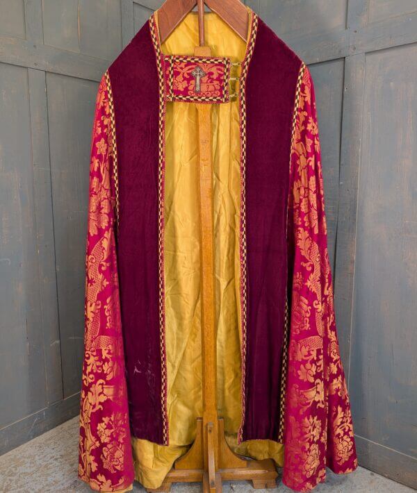Splendid Watts & Co Red Damask Silk Cope with Embroidered Back Panel & Stole