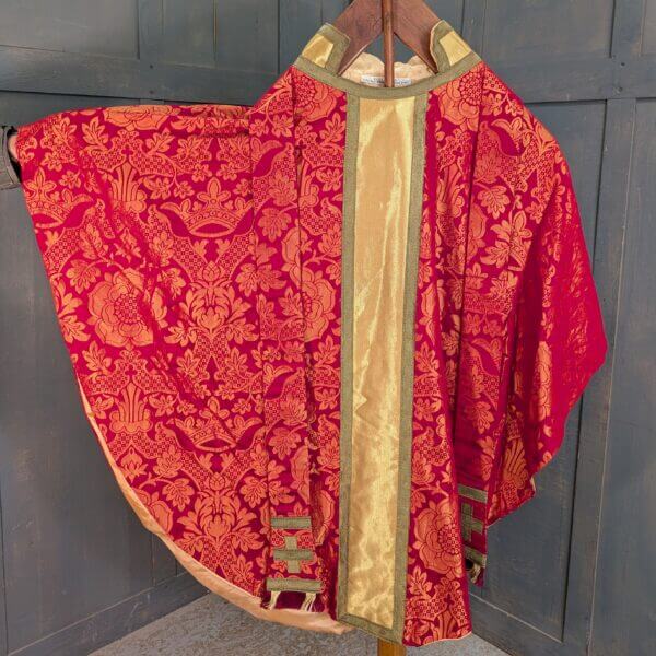 Watts & Co Red & Gold Silk Damask Chasuble with Large Cross plus Stole Burse Veil
