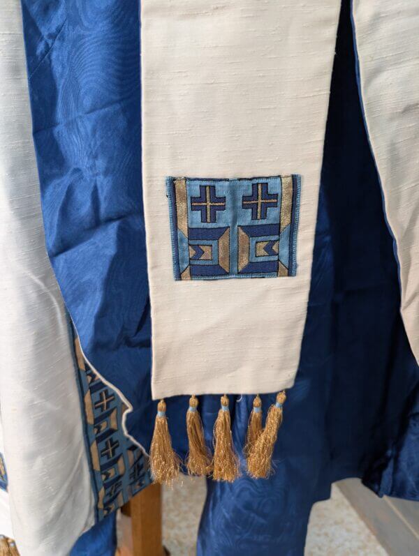1990's Vintage White Slub Extra Large Chasuble with Blue Gold Orphrey & Stole