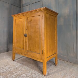 1940's Vintage Grained/Dragged Faux Bois Pine & Ply Cupboard